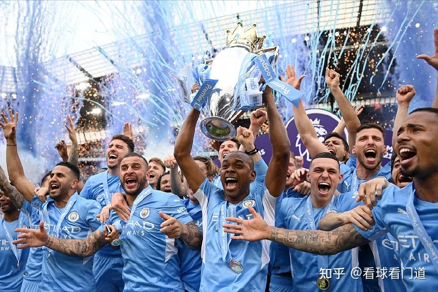 九游体育下载-申花主帅斯卢茨基为什么坐不停