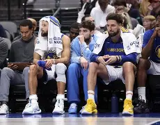 九游体育下载-开局一艘黑科技渔船