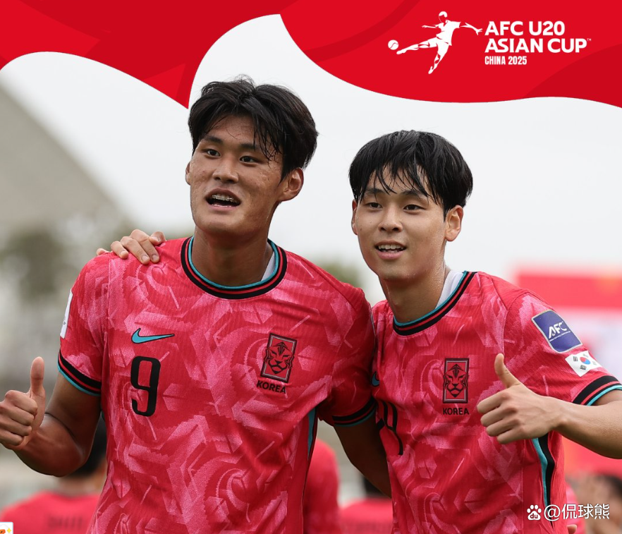 一支战胜强队的球队在锦标赛中大放异彩英文